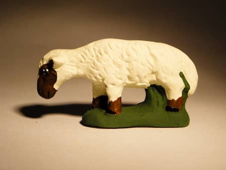 Mouton Broute à tête Noire pour santons de 9 cm