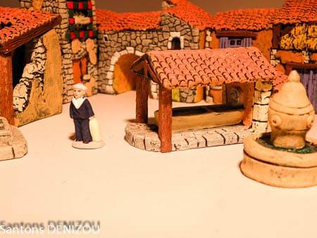 Santon Decor Puce Village