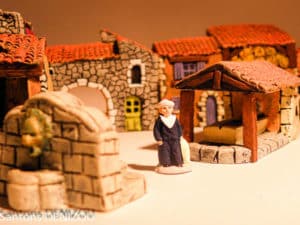 Santon Decor Puce Village