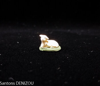 Mouton couché