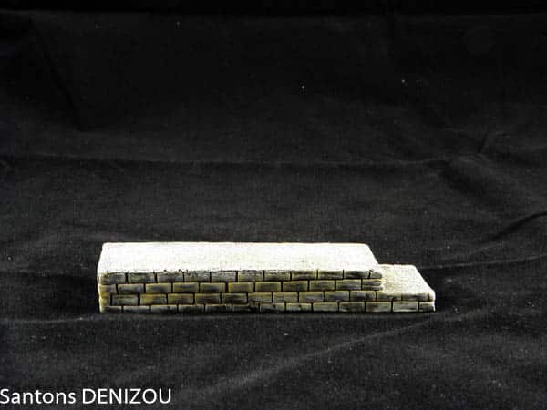 Jetée de port pour puces en plâtre