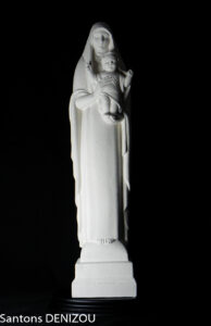Vierge en plâtre