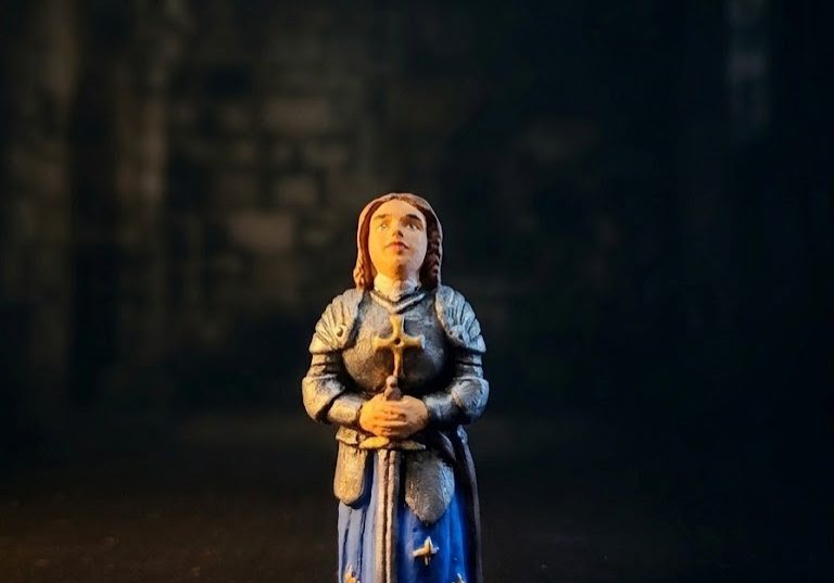 Santon de Sainte Jeanne d'Arc en 7 cm