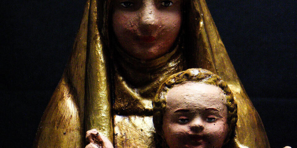Vierge dorée