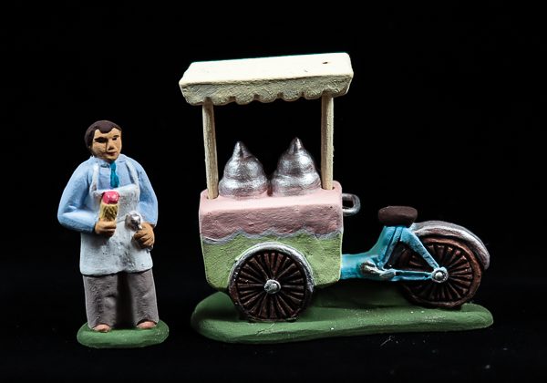 Santon de 4 cm de glacier pour crèche de Noël
