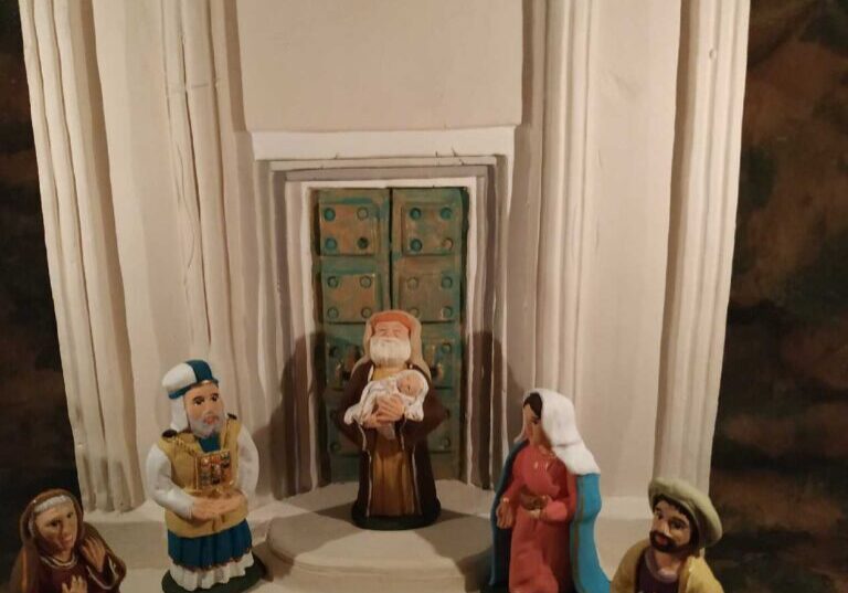 crèche blanche ou Chandeleur